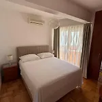 Spomenka Appartement *