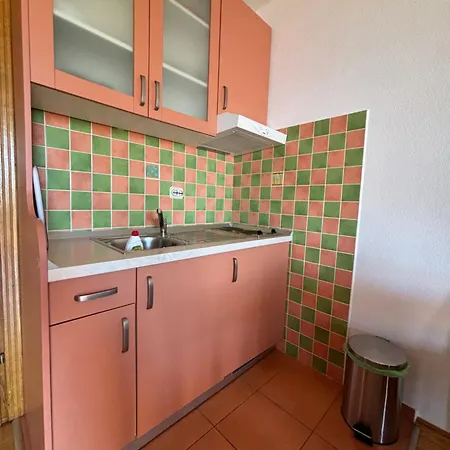 Spomenka * Podgora (Split-Dalmatia)