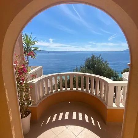 Spomenka * Podgora (Split-Dalmatia)