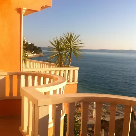 Spomenka * Podgora (Split-Dalmatia)