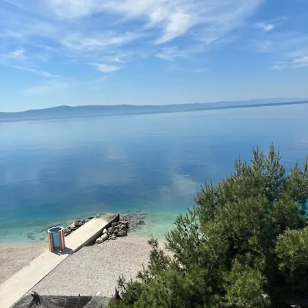 Spomenka *