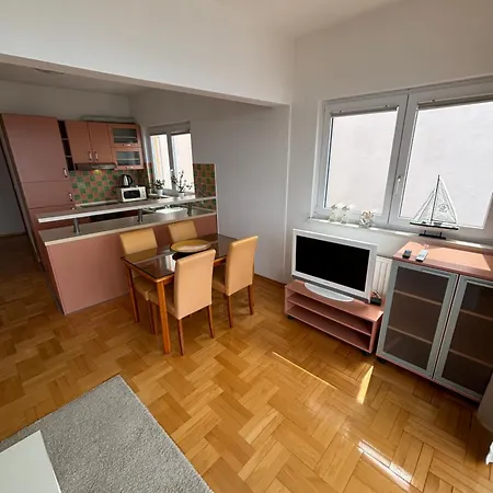 Spomenka * بودغورا