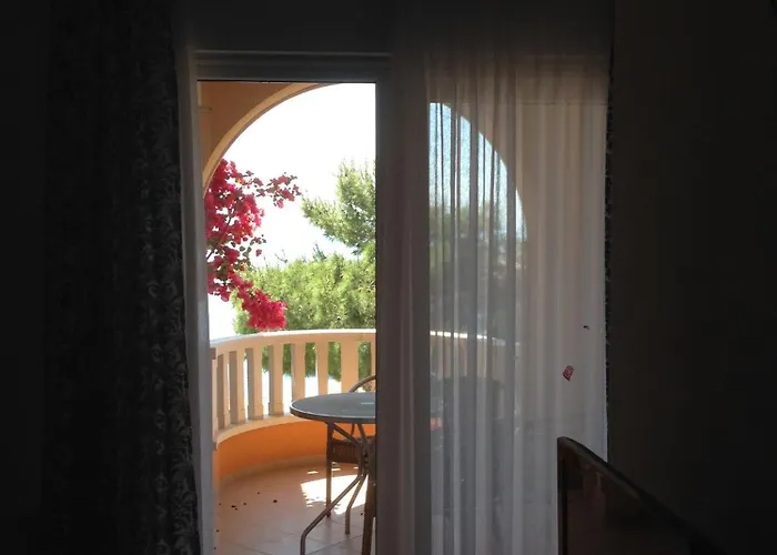 Spomenka * Podgora (Split-Dalmatia)