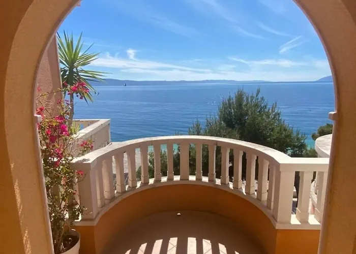 Spomenka * Podgora (Split-Dalmatia)